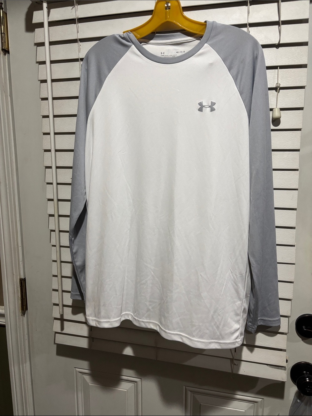Under Armour White Body Long-Sleeve Raglan Shirt with Light Gray Sleeves